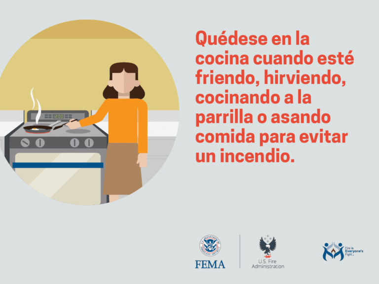 Illustration of a person cooking at a stove with a skillet. Text reads: "Quédese en la cocina cuando esté friendo, hirviendo, cocinando a la parrilla o asando comida para evitar un incendio." Includes FEMA, US Fire Administration, and Fire Prevention Week logos.